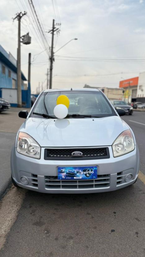 FORD Fiesta Hatch 1.0 4P, Foto 2