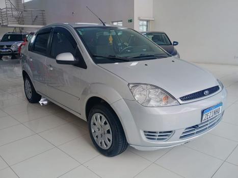 FORD Fiesta Sedan 1.6 4P ROCAM FLEX, Foto 3