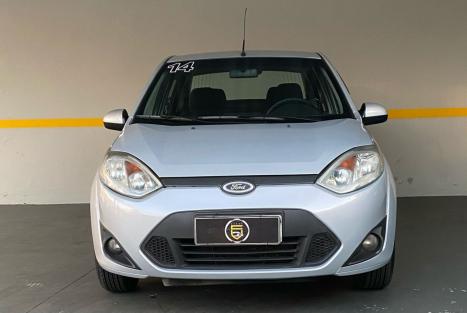 FORD Fiesta Sedan 1.6 4P ROCAM FLEX, Foto 2