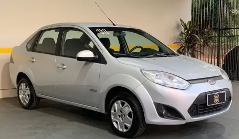 FORD Fiesta Sedan 1.6 4P ROCAM FLEX, Foto 3