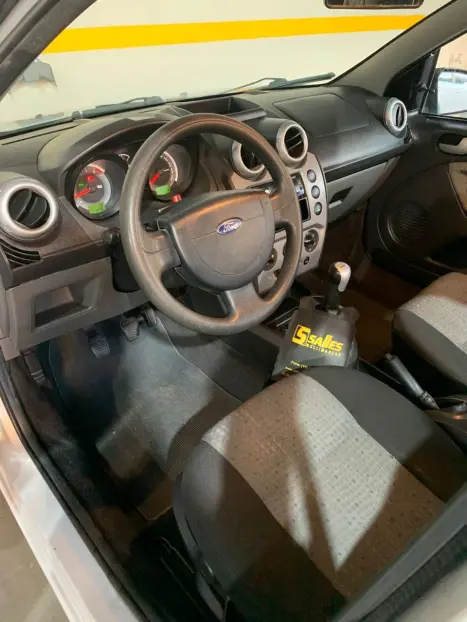 FORD Fiesta Sedan 1.6 4P ROCAM FLEX, Foto 7