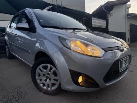 FORD Fiesta Sedan 1.6 4P ROCAM FLEX, Foto 1