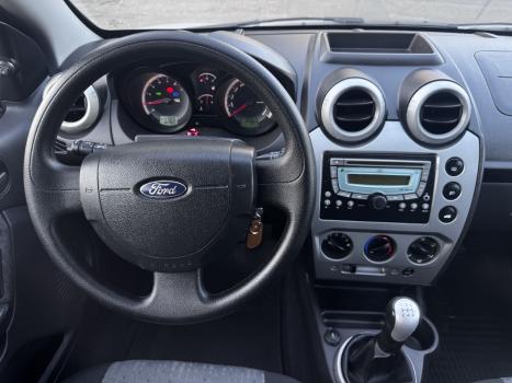 FORD Fiesta Sedan 1.6 4P ROCAM FLEX, Foto 27