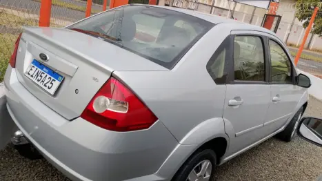 FORD Fiesta Sedan 1.6 4P ROCAM FLEX, Foto 3