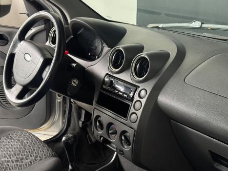 FORD Fiesta Sedan 1.6 4P FLEX, Foto 5