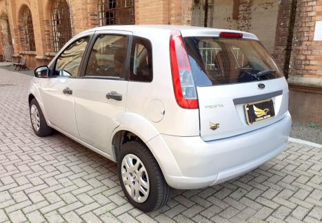 FORD Fiesta Sedan 1.6 4P ROCAM FLEX, Foto 2