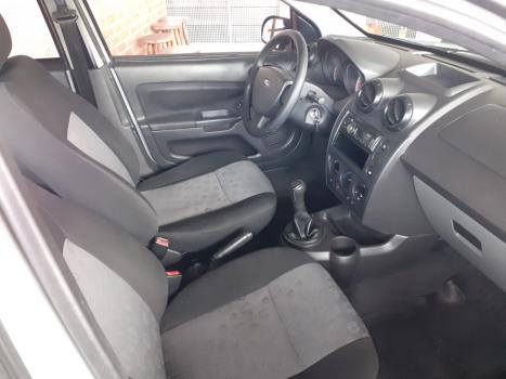 FORD Fiesta Sedan 1.6 4P ROCAM FLEX, Foto 5