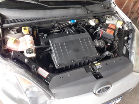 FORD Fiesta Sedan 1.6 4P ROCAM FLEX, Foto 10