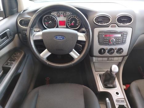 FORD Focus Hatch 1.6 16V 4P FLEX GL, Foto 8