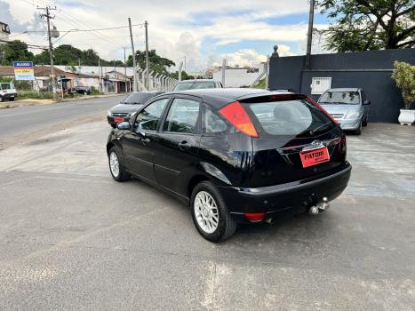 FORD Focus Hatch 1.6 4P GLX, Foto 6