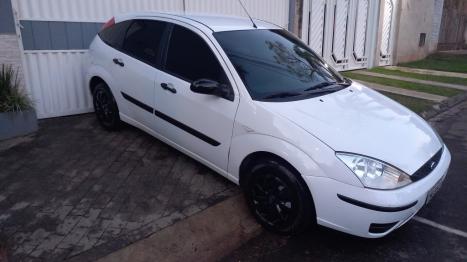 FORD Focus Hatch 1.6 4P GLX, Foto 2