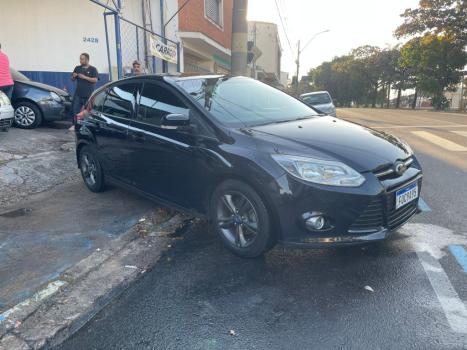 FORD Focus Hatch 1.6 16V 4P FLEX SE POWERSHIFT AUTOMTICO, Foto 3