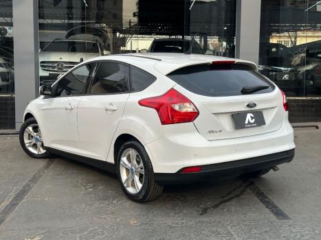 FORD Focus Hatch 1.6 16V 4P SE FLEX, Foto 3
