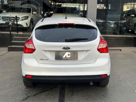 FORD Focus Hatch 1.6 16V 4P SE FLEX, Foto 4