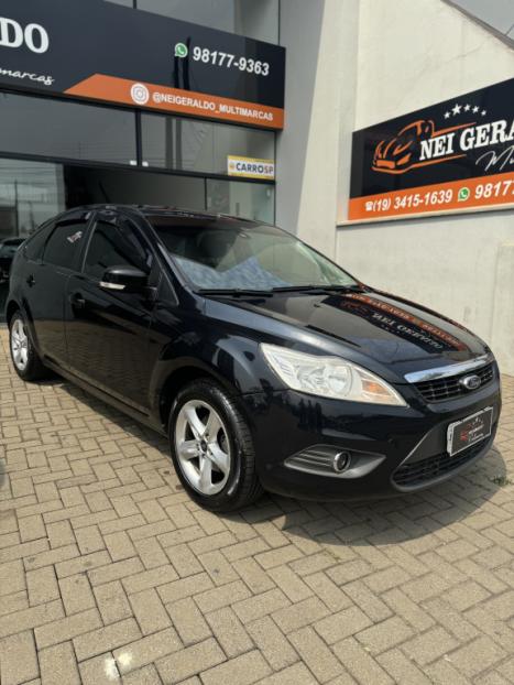 FORD Focus Hatch 2.0 16V 4P GLX, Foto 1