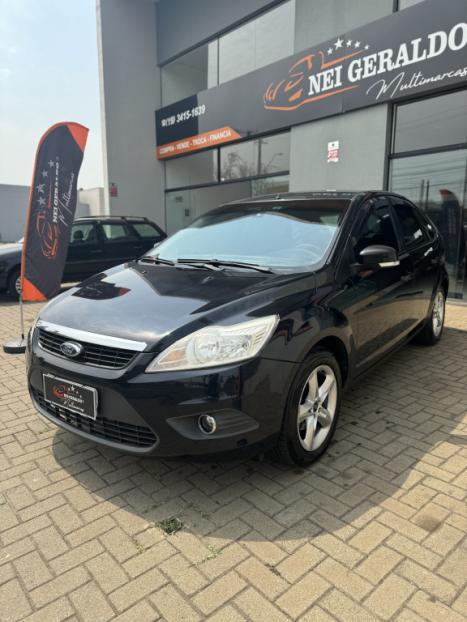 FORD Focus Hatch 2.0 16V 4P GLX, Foto 3