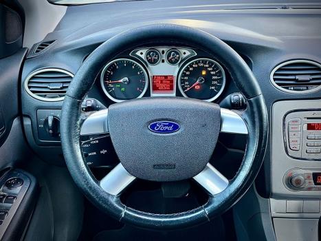 FORD Focus Hatch 2.0 16V 4P GLX AUTOMTICO, Foto 6