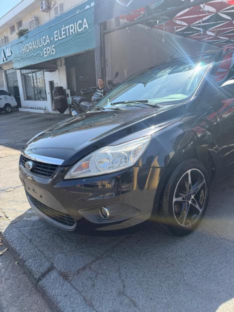 FORD Focus Sedan 1.6 16V 4P GL FLEX, Foto 1