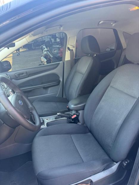 FORD Focus Sedan 1.6 16V 4P GL FLEX, Foto 8