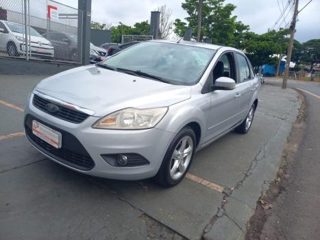 FORD Focus Sedan 2.0 16V 4P, Foto 6