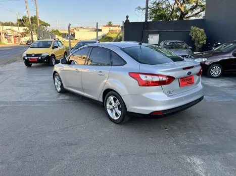 FORD Focus Sedan 2.0 16V 4P FLEX SE POWERSHIFT AUTOMTICO, Foto 6