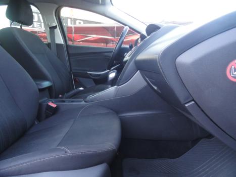 FORD Focus Sedan 2.0 16V 4P FLEX SE POWERSHIFT AUTOMTICO, Foto 19