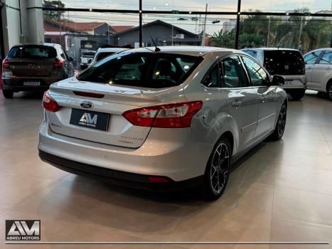 FORD Focus Sedan 2.0 16V 4P FLEX TITANIUM PLUS FASTBACK POWERSHIFT AUTOMTICO, Foto 4