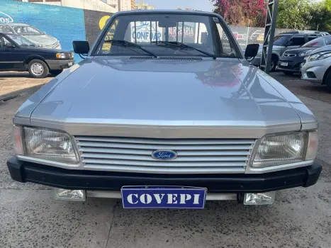 FORD Pampa 1.6 GL, Foto 2