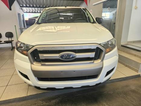 FORD Ranger 2.2 16V XLS DIESEL 4X4 CABINE DUPLA AUTOMTICO, Foto 3