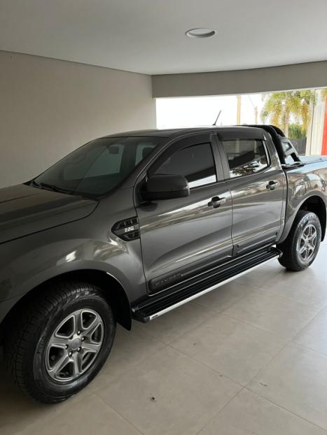 FORD Ranger 2.2 16V XLS DIESEL 4X4 CABINE DUPLA AUTOMTICO, Foto 3