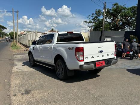 FORD Ranger 2.2 16V XLS DIESEL 4X4 CABINE DUPLA AUTOMTICO, Foto 6