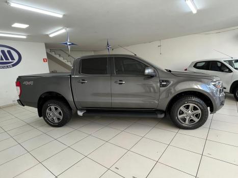 FORD Ranger 2.2 16V XLS DIESEL 4X4 CABINE DUPLA AUTOMTICO, Foto 5