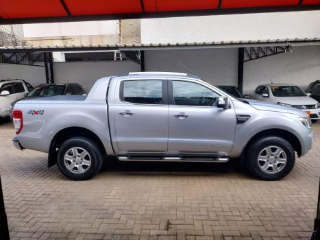 FORD Ranger 3.2 20V CABINE DUPLA 4X4 LIMITED TURBO DIESEL AUTOMTICO, Foto 9