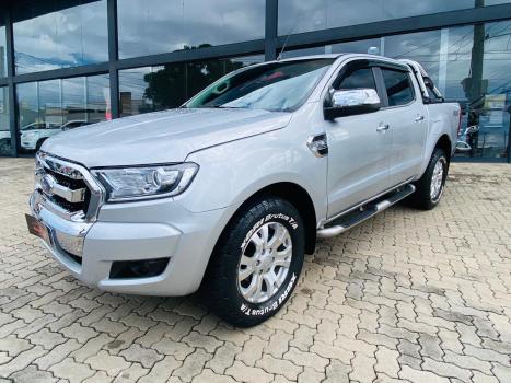 FORD Ranger 3.2 20V XLT 4X4 CABINE DUPLA TURBO DIESEL AUTOMTICO, Foto 3