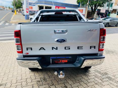 FORD Ranger 3.2 20V XLT 4X4 CABINE DUPLA TURBO DIESEL AUTOMTICO, Foto 5