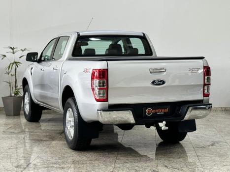 FORD Ranger 3.2 20V XLT 4X4 CABINE DUPLA TURBO DIESEL AUTOMTICO, Foto 9