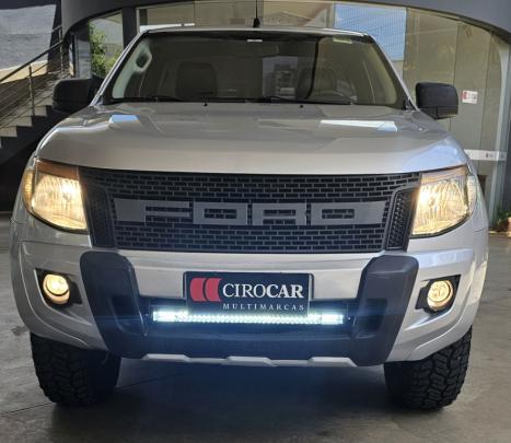 FORD Ranger 3.2 20V XLS 4X4 CABINE SIMPLES TURBO DIESEL, Foto 2