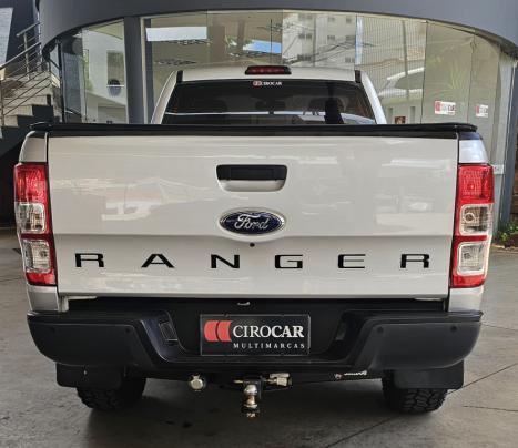 FORD Ranger 3.2 20V XLS 4X4 CABINE SIMPLES TURBO DIESEL, Foto 6