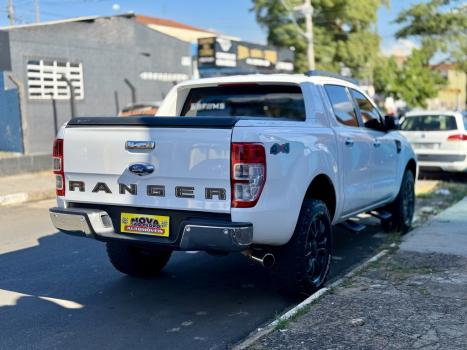 FORD Ranger 3.2 20V CABINE DUPLA 4X4 LIMITED TURBO DIESEL AUTOMTICO, Foto 5