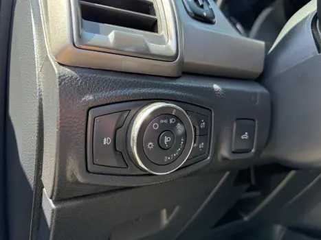 FORD Ranger 3.2 20V CABINE DUPLA 4X4 LIMITED TURBO DIESEL AUTOMTICO, Foto 21