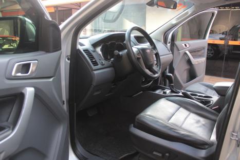 FORD Ranger 3.2 20V CABINE DUPLA 4X4 LIMITED TURBO DIESEL AUTOMTICO, Foto 12