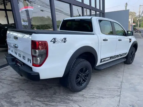 FORD Ranger 3.2 20V CABINE DUPLA 4X4 STORM TURBO DIESEL AUTOMTICO, Foto 4