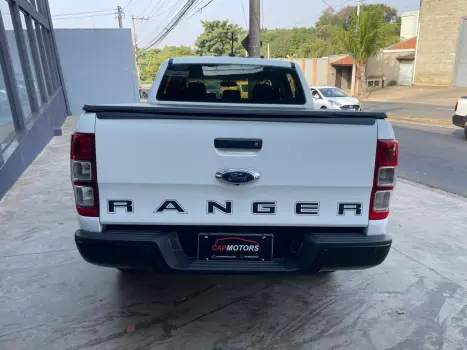 FORD Ranger 3.2 20V CABINE DUPLA 4X4 STORM TURBO DIESEL AUTOMTICO, Foto 5