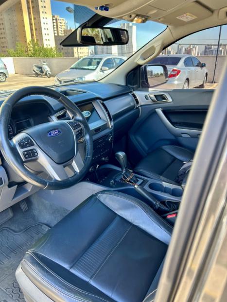 FORD Ranger 3.2 20V CABINE DUPLA 4X4 LIMITED TURBO DIESEL AUTOMTICO, Foto 8