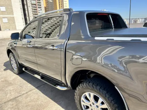 FORD Ranger 3.2 20V CABINE DUPLA 4X4 LIMITED TURBO DIESEL AUTOMTICO, Foto 10