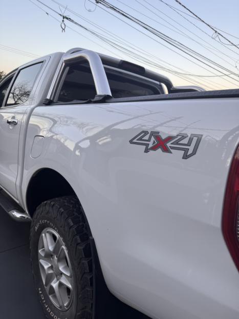 FORD Ranger 3.2 20V XLT 4X4 CABINE DUPLA TURBO DIESEL, Foto 4