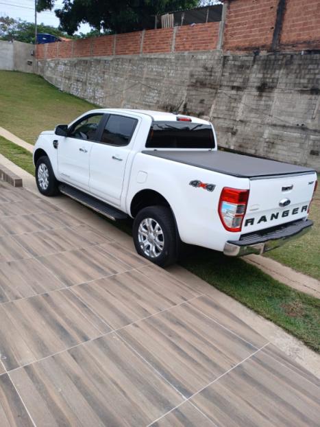 FORD Ranger 3.2 20V CABINE DUPLA 4X4 LIMITED PLUS TURBO DIESEL AUTOMTICO, Foto 3