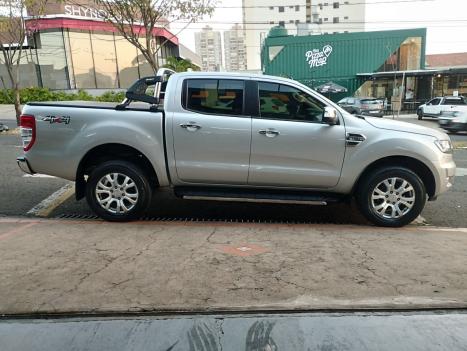 FORD Ranger 3.2 20V XLT 4X4 CABINE DUPLA TURBO DIESEL AUTOMTICO, Foto 2