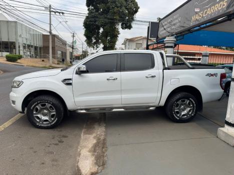 FORD Ranger 3.2 20V XLT 4X4 CABINE DUPLA TURBO DIESEL AUTOMTICO, Foto 4