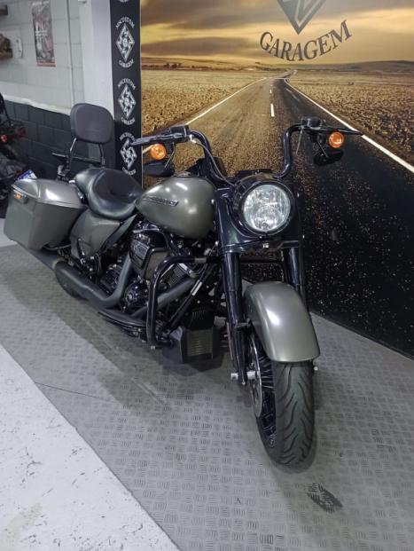 HARLEY DAVIDSON Road King 1800 SPECIAL, Foto 4